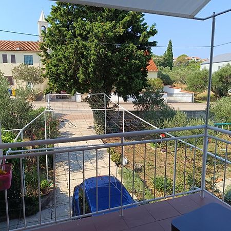 Apartmani Ramesa Murter Exterior foto